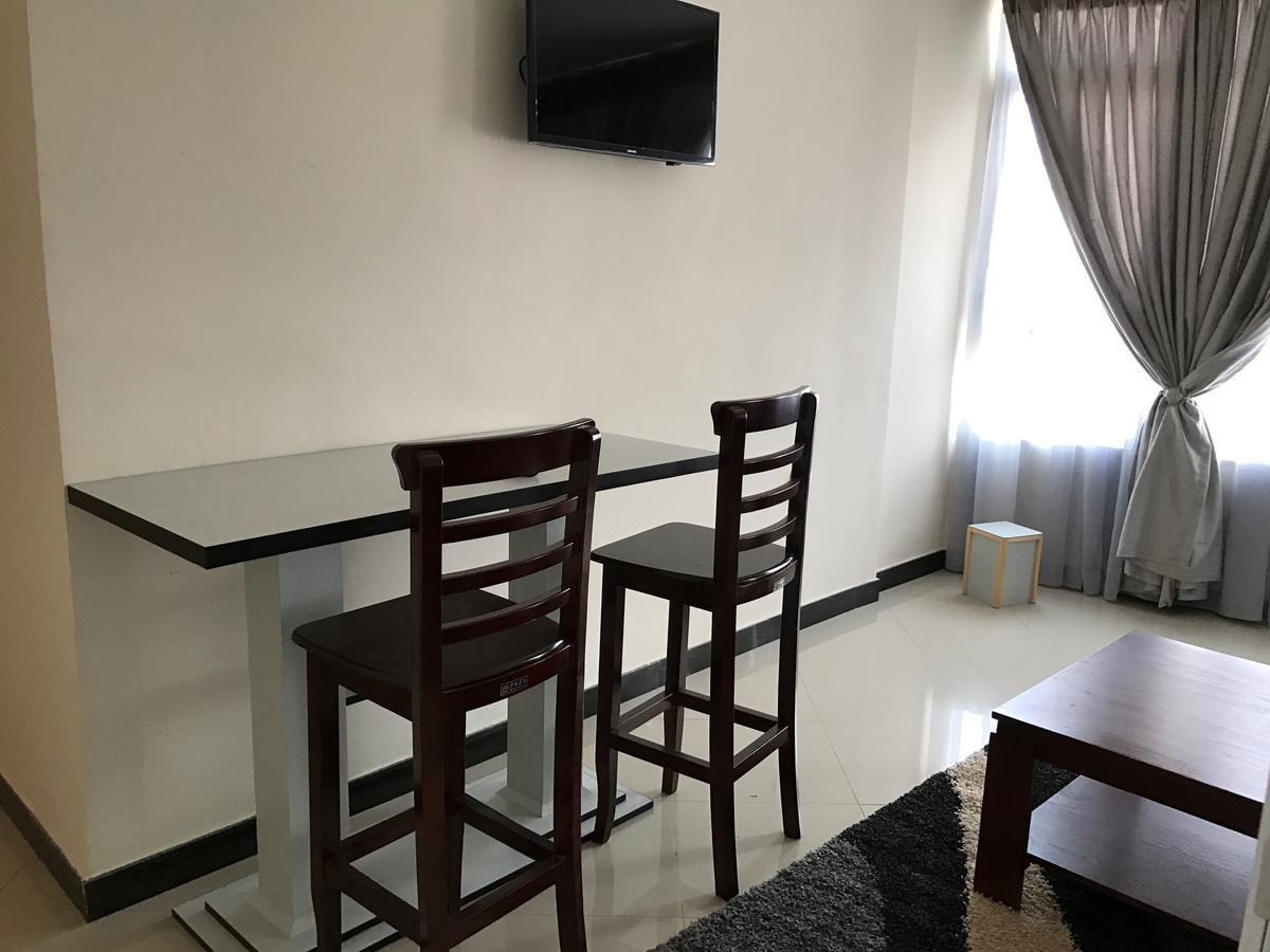 Afro Addis Hotel Apartment エクステリア 写真