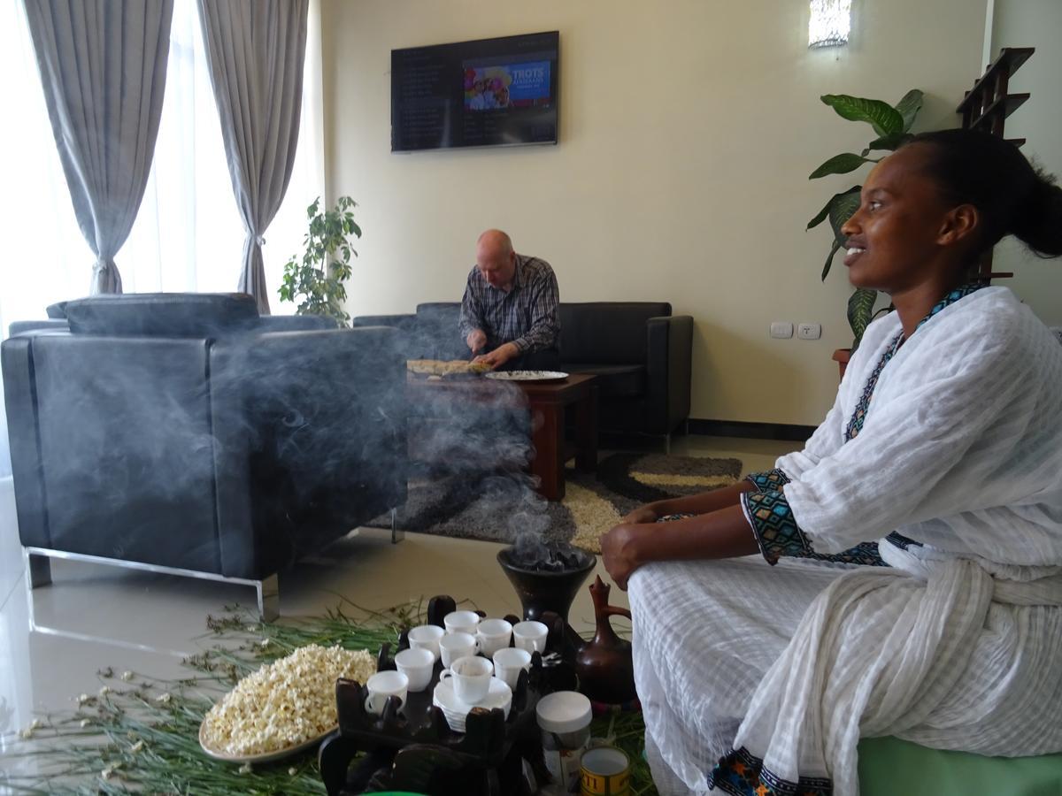 Afro Addis Hotel Apartment エクステリア 写真