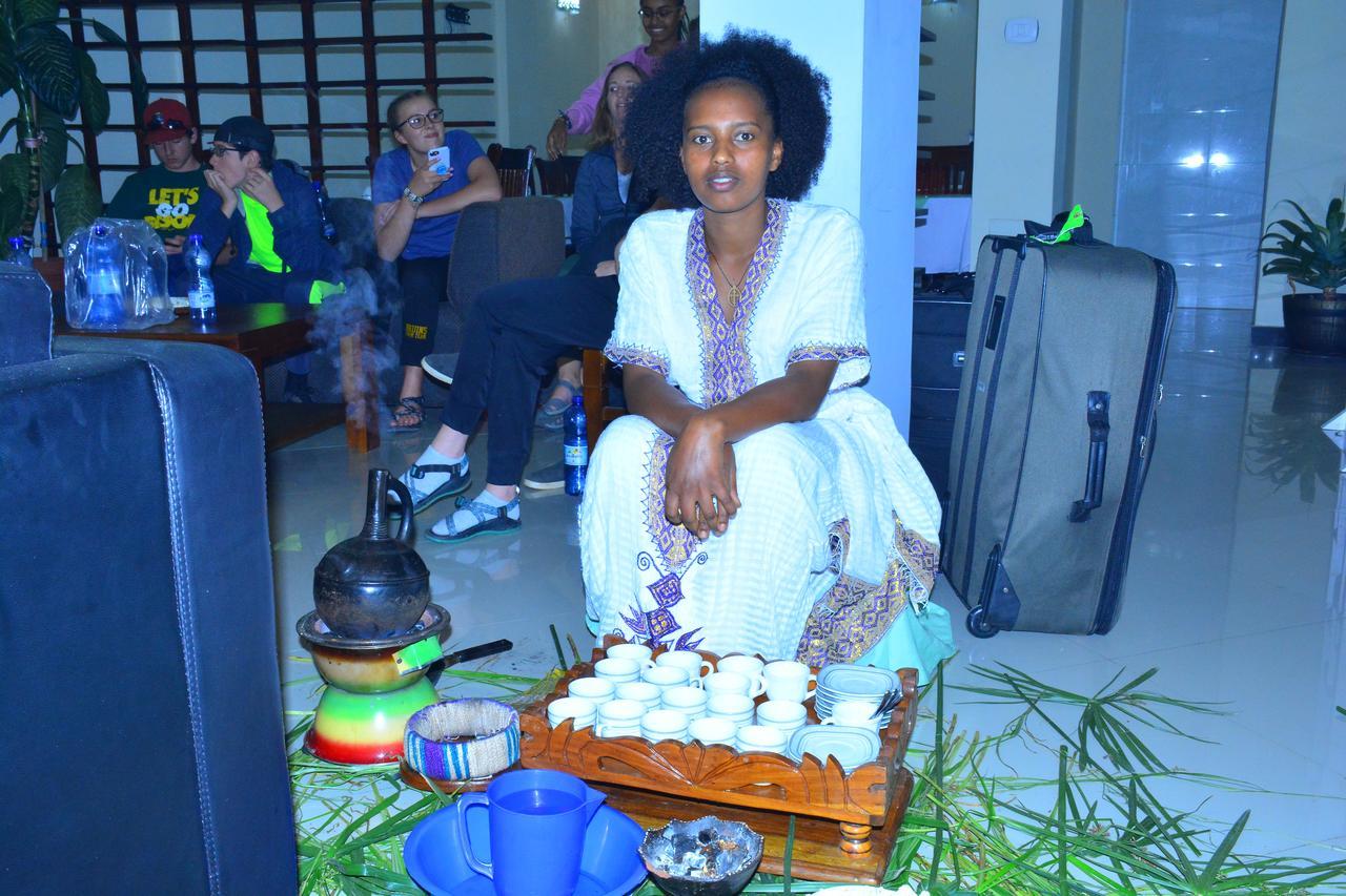 Afro Addis Hotel Apartment エクステリア 写真