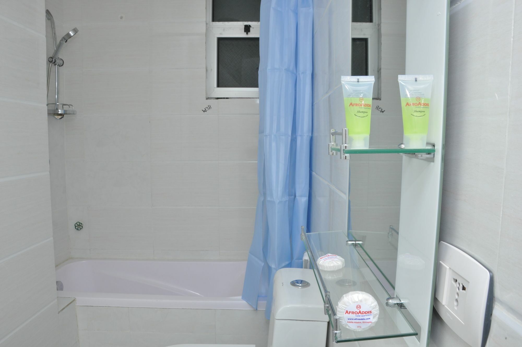Afro Addis Hotel Apartment エクステリア 写真