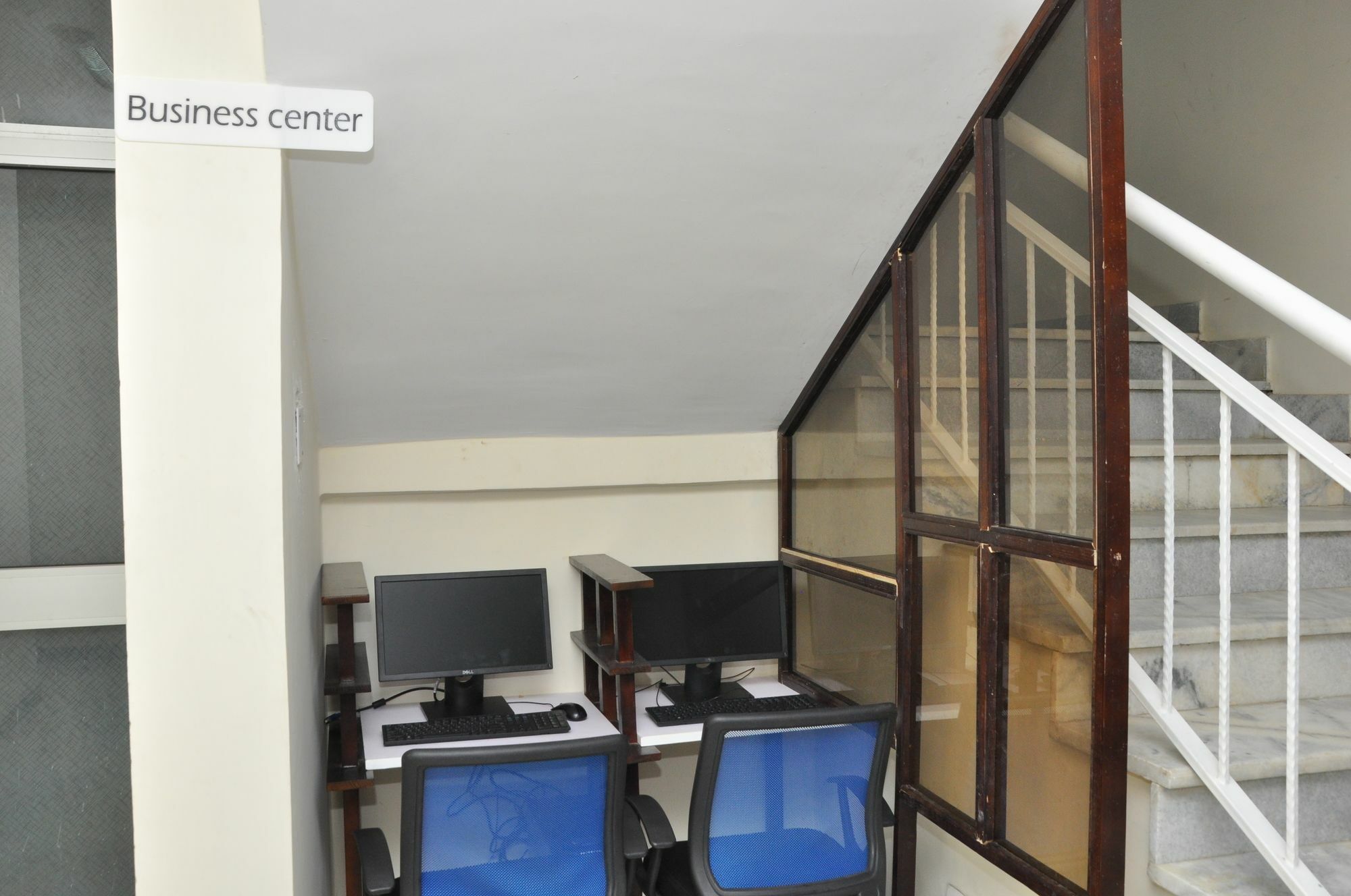 Afro Addis Hotel Apartment エクステリア 写真