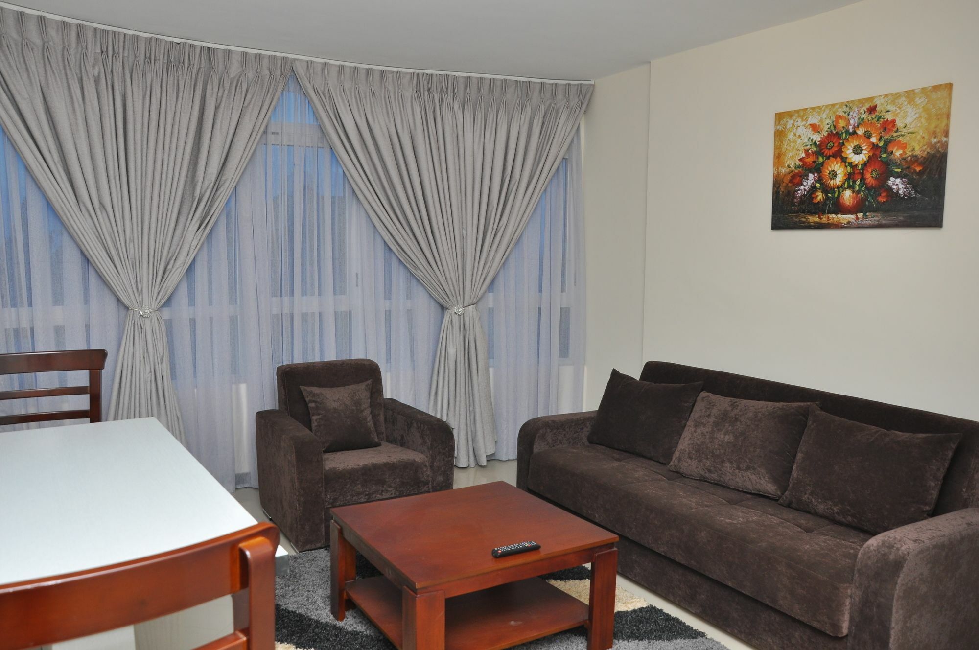 Afro Addis Hotel Apartment エクステリア 写真