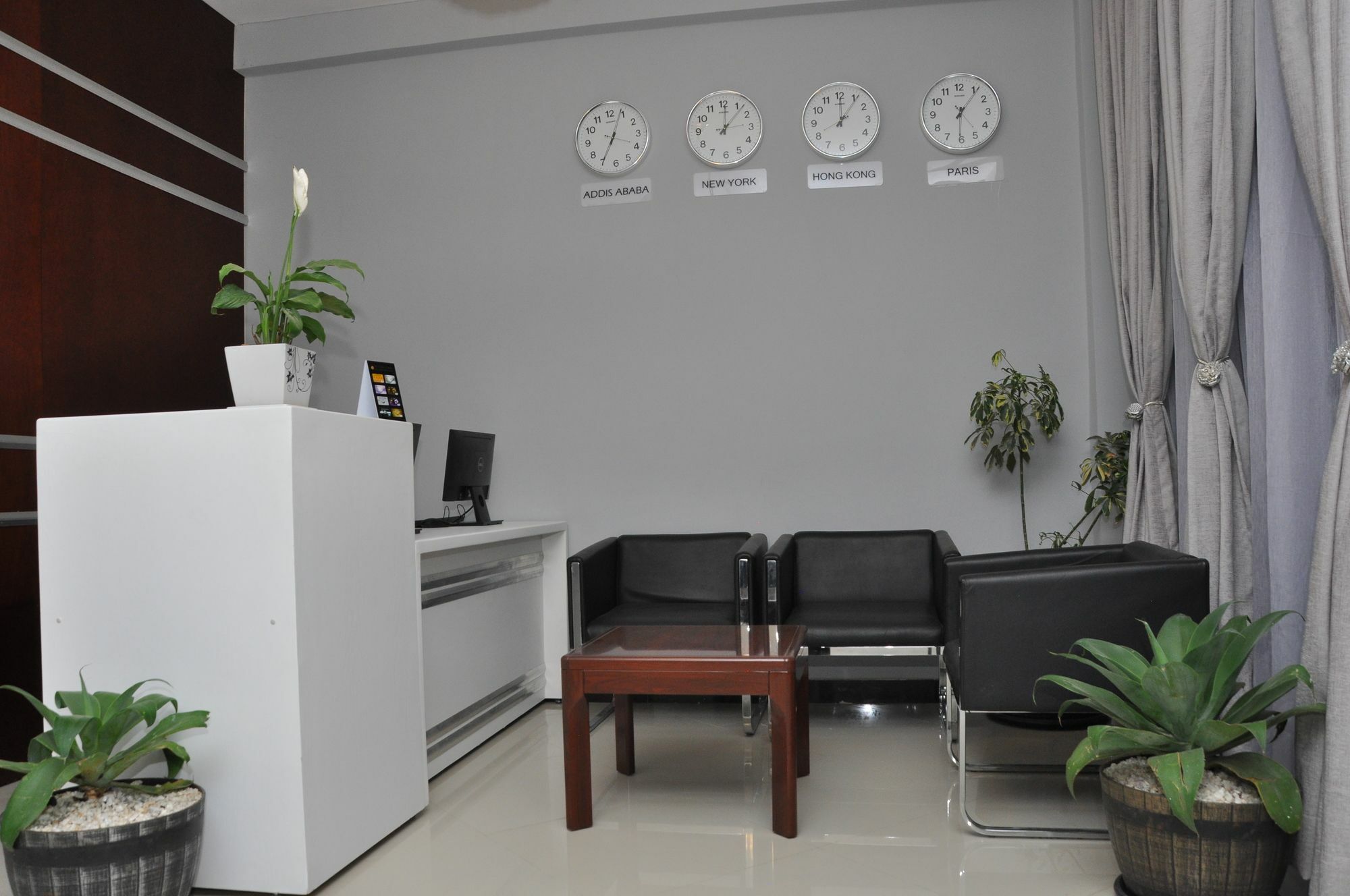 Afro Addis Hotel Apartment エクステリア 写真