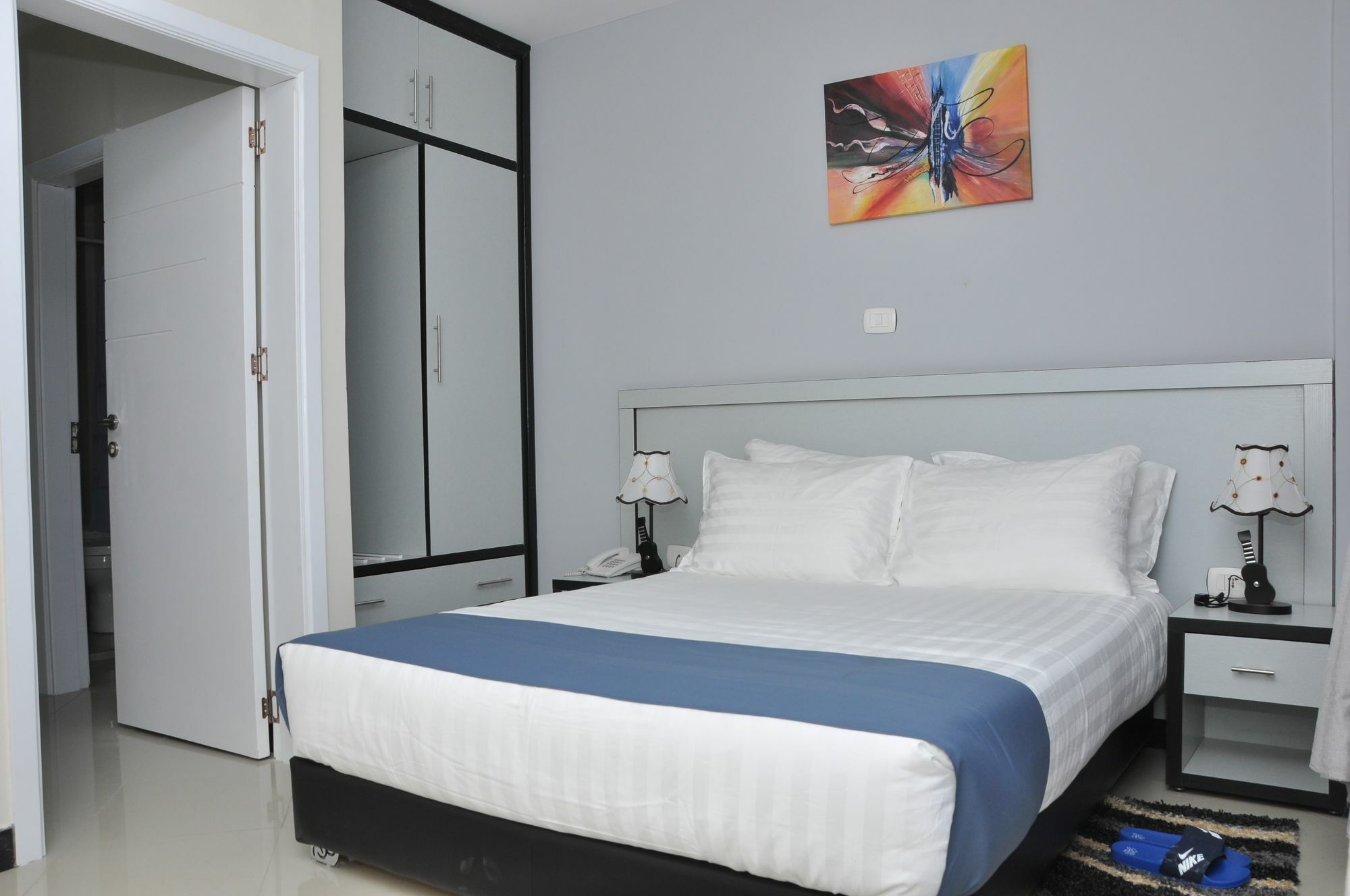 Afro Addis Hotel Apartment エクステリア 写真